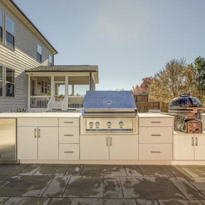 Outdoor Kitchen and Sauna 7