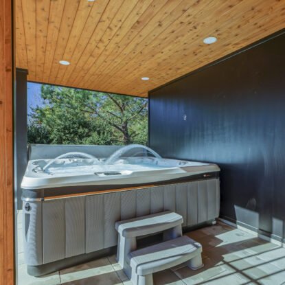 Outdoor Kitchen and Sauna 9
